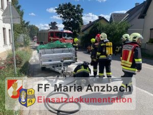 B2 - Brand eines PKW Anhänger - FF Maria Anzbach