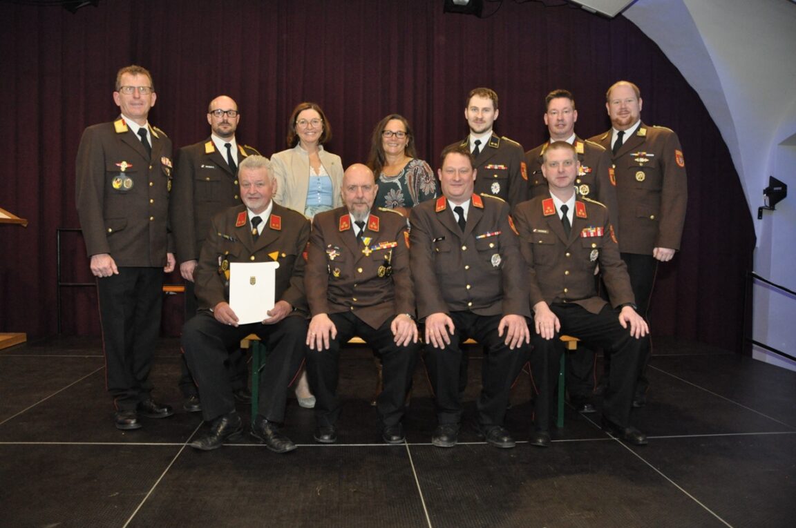 Abschnittsfeuerwehrtag – Ehrenzeichen für 50 Jahre verdienstvolle Tätigkeit im Feuerwehrwesen